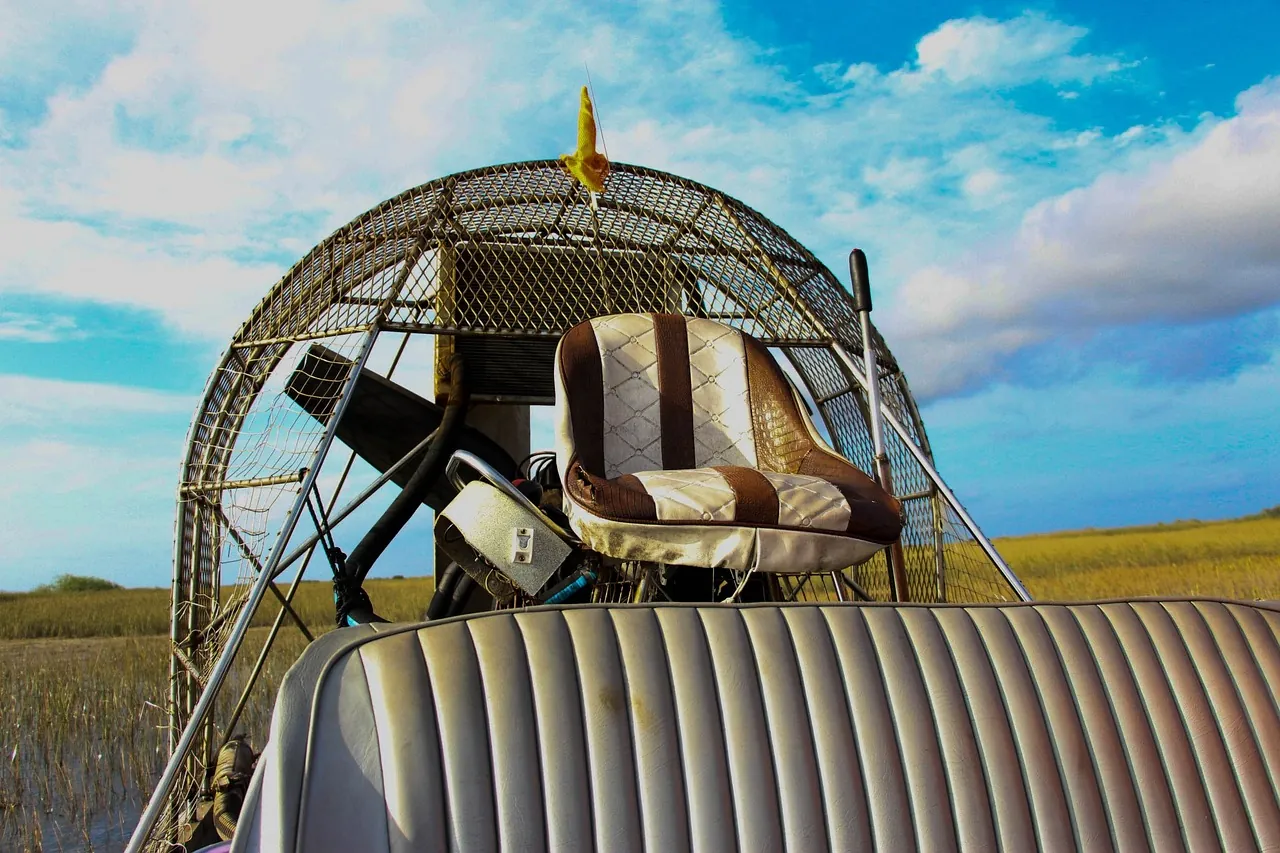 Airboat tours on the Tamiami Trail, Miami-Dade, FL