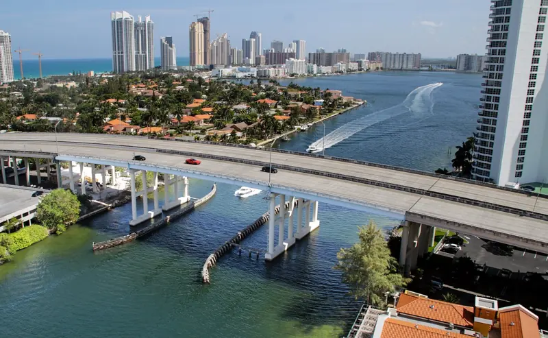 MacArthur Causeway (I-395), Miami, FL